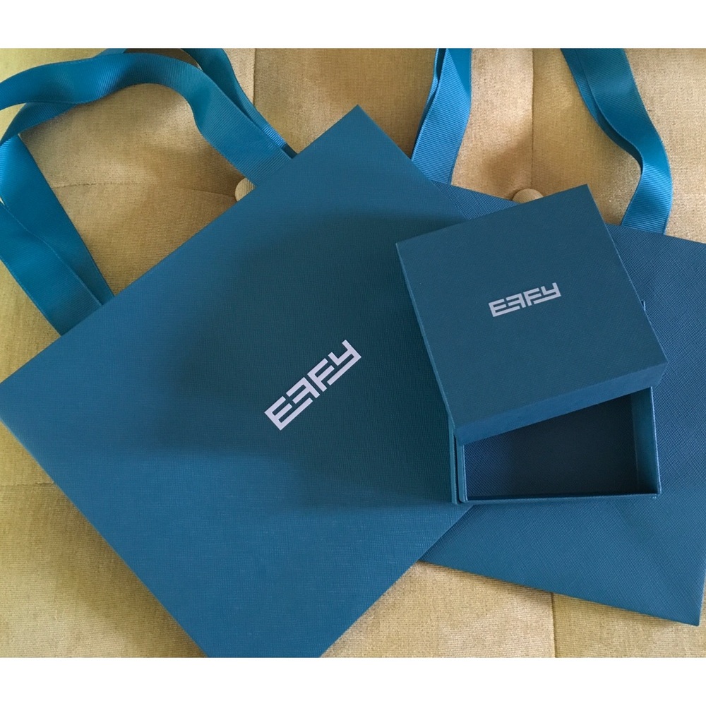 Effy bags and box.